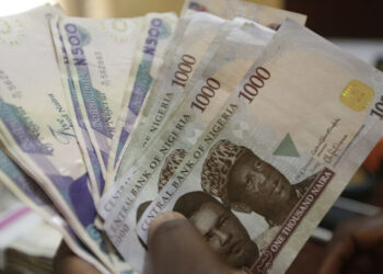 Διπλασιάζει τον κατώτερο μισθό η Νιγηρία