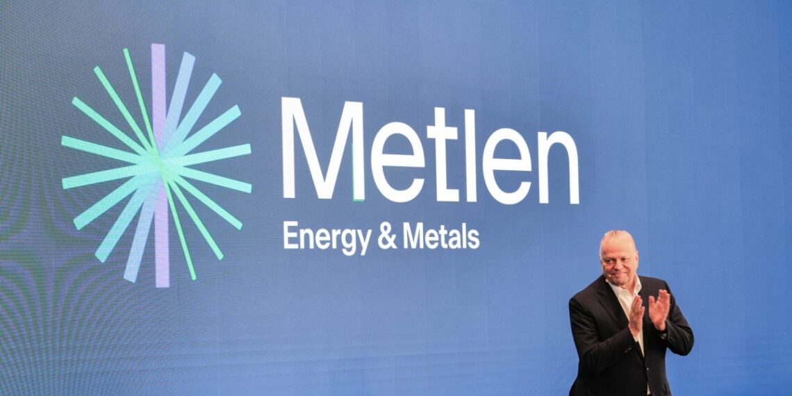 Leader στις μπαταρίες η Metlen