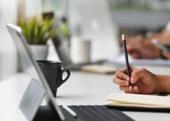 Όλα όσα πρέπει να ξέρουν υπάλληλοι και εργοδότες για το νέο εργασιακό νομοσχέδιο