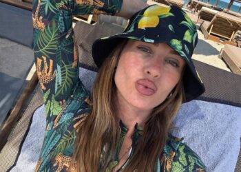 Η Κατερίνα Δαλάκα σε σχέση με τον «πρίγκιπα του κοτόπουλου»! (photo)