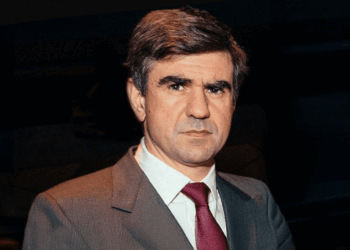 Μεγάλο deal Βαρδινογιάννη-Bazaar