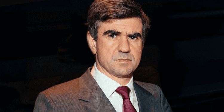 Μεγάλο deal Βαρδινογιάννη-Bazaar