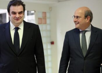 Το δίδυμο Χατζηδάκη – Πιερρακάκη και το πετυχημένο deal του Χρηματιστηρίου