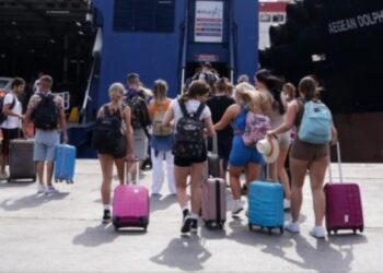 Κοινωνικός Τουρισμός: Συνολικά 74.327 πήγαν διακοπές τον Ιούνιο με voucher της ΔΥΠΑ