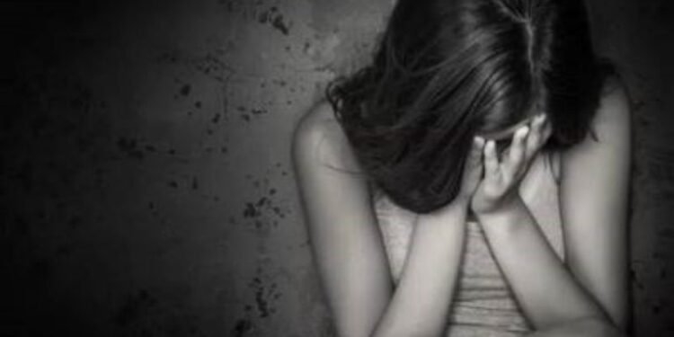 Συνελήφθη ο 4ος από τον ομαδικό βιασμό: Τι λέει η μητέρα των δύο παιδιών που κατηγορούνται (video)